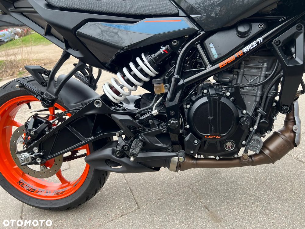 KTM Duke - 17