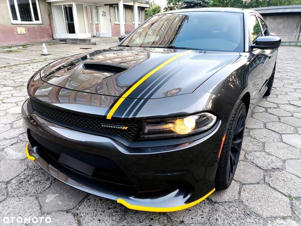 Dodge Charger 5.7 R/T - 2
