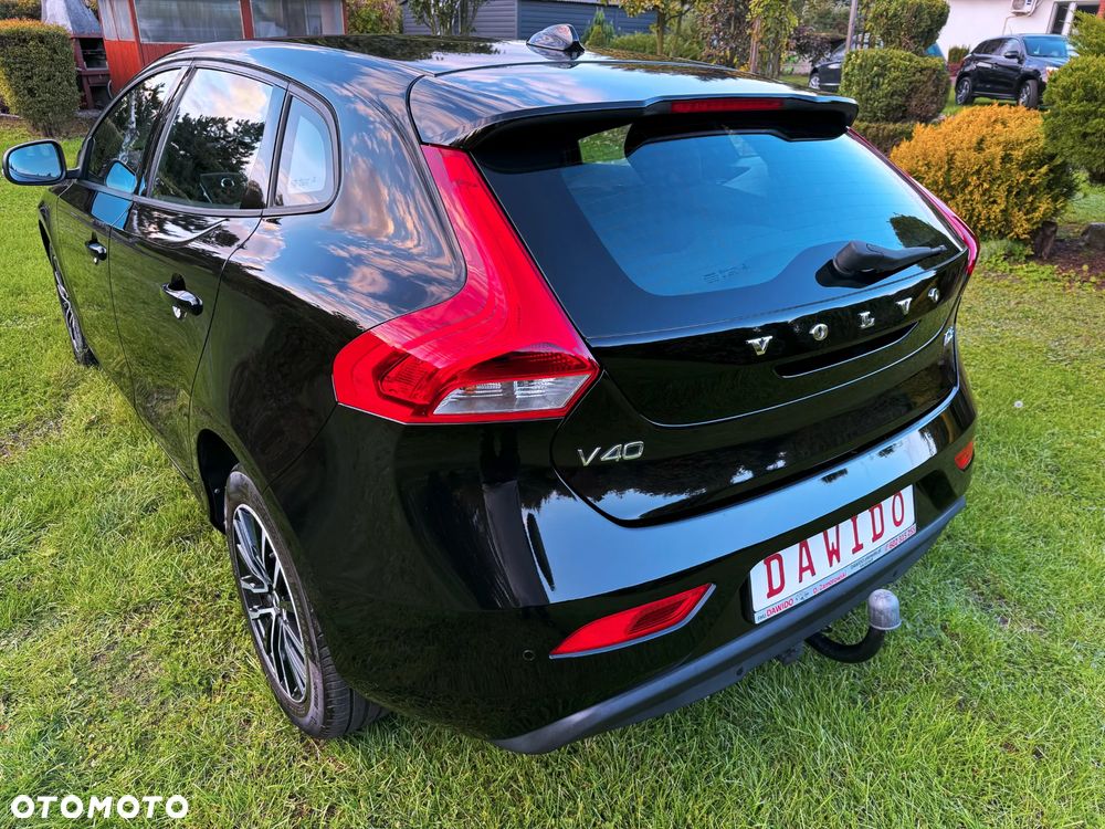 Volvo V40 D2 Drive-E Momentum - 12