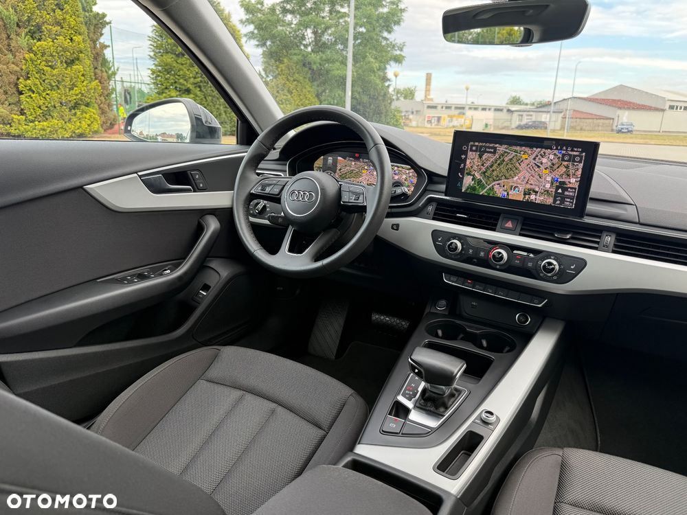 Audi A4 Avant 35 TFSI S tronic design - 29