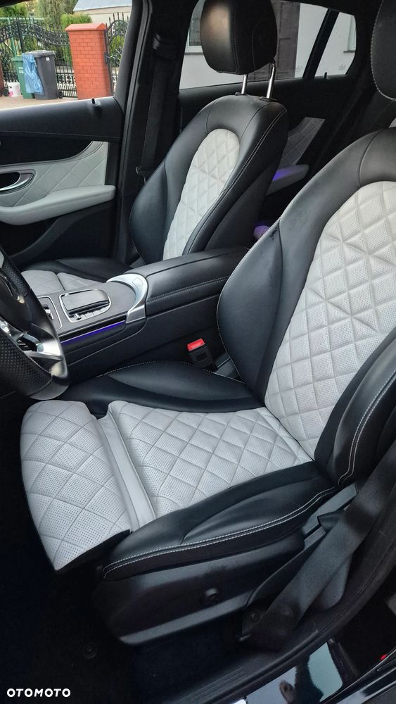 Mercedes-Benz GLC 300 d 4Matic 9G-TRONIC AMG Line - 19