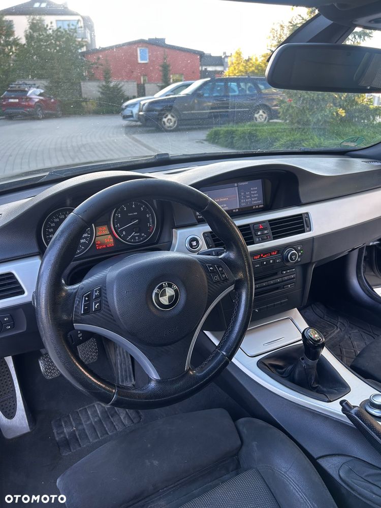 BMW Seria 3 325i - 10