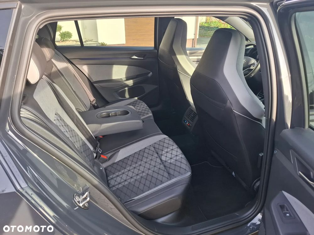 Volkswagen Golf 2.0 TDI SCR DSG R-Line - 18