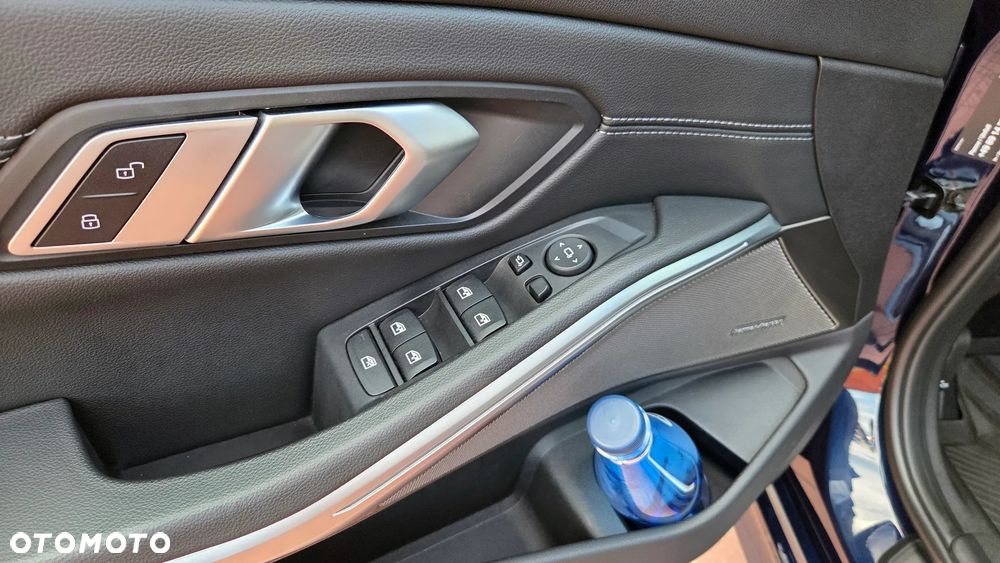 BMW Seria 3 - 12