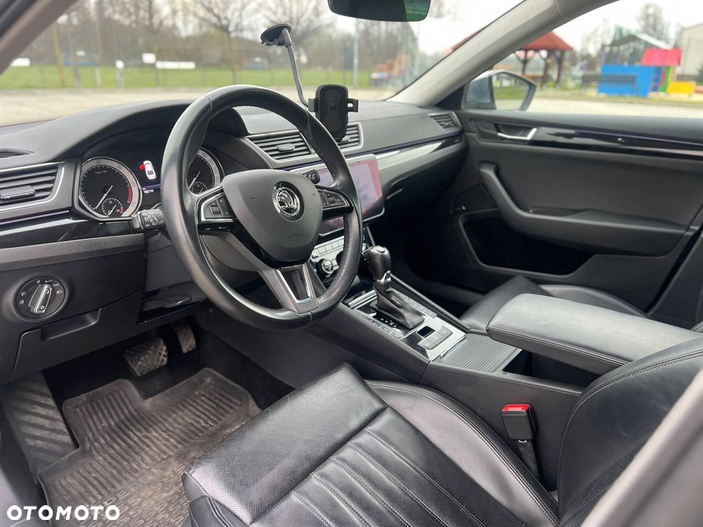 Skoda Superb 2.0 TDI SCR 4x4 L&K DSG - 20