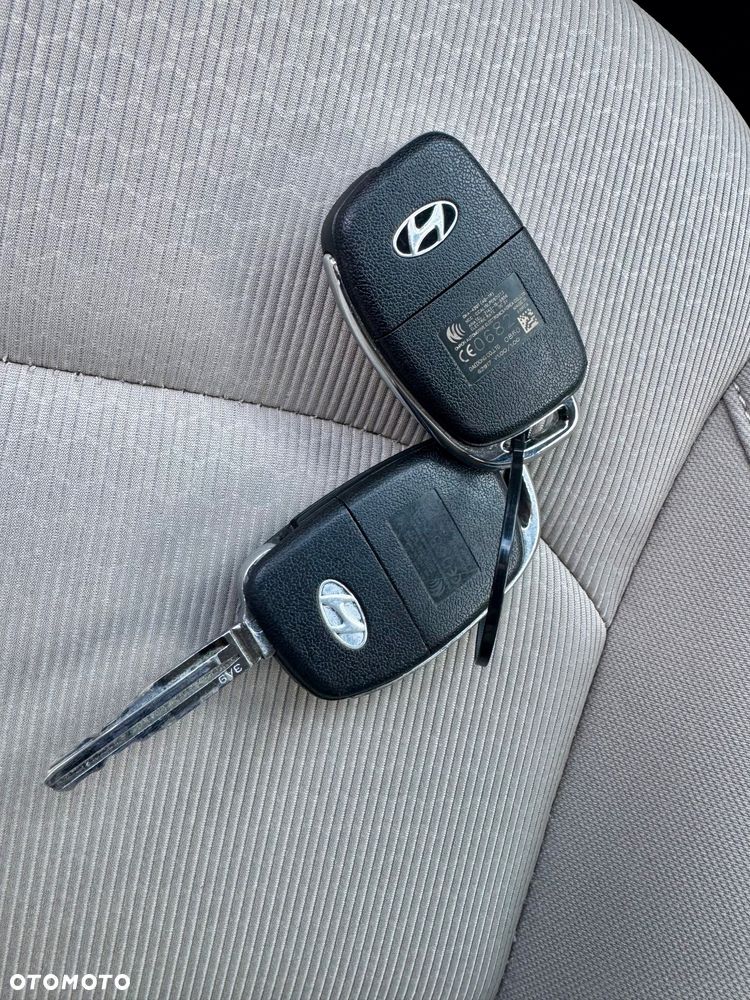 Hyundai Elantra 1.6 Style - 30