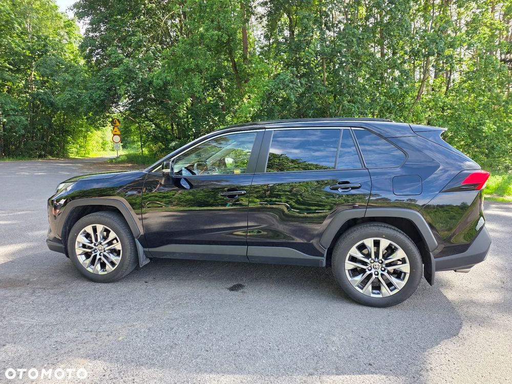 Toyota RAV4 - 6