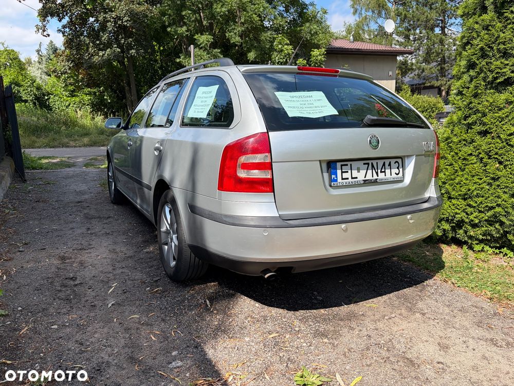 Skoda Octavia 1.6 Combi - 4