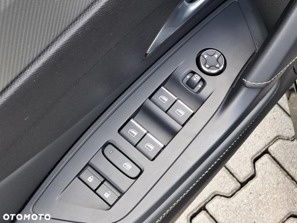 Peugeot 308 - 23