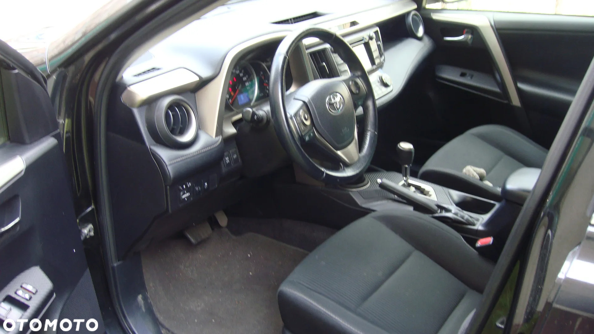 Toyota RAV4 2.2 D-CAT Premium - 8