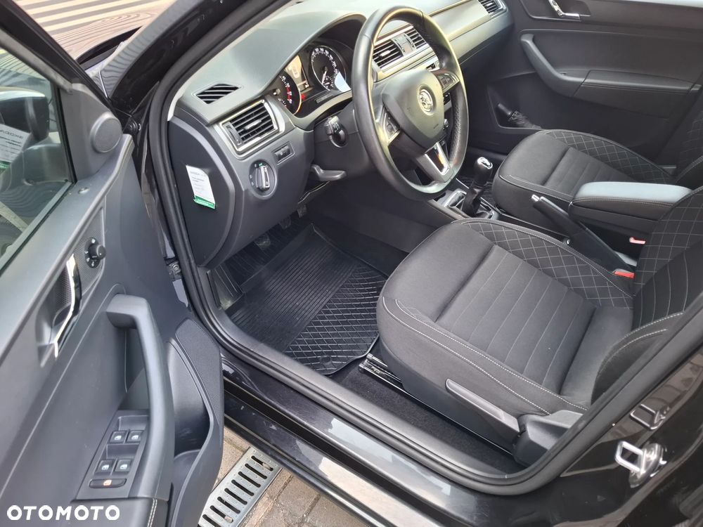 Skoda RAPID Spb 1.6 TDI DPF Style - 9