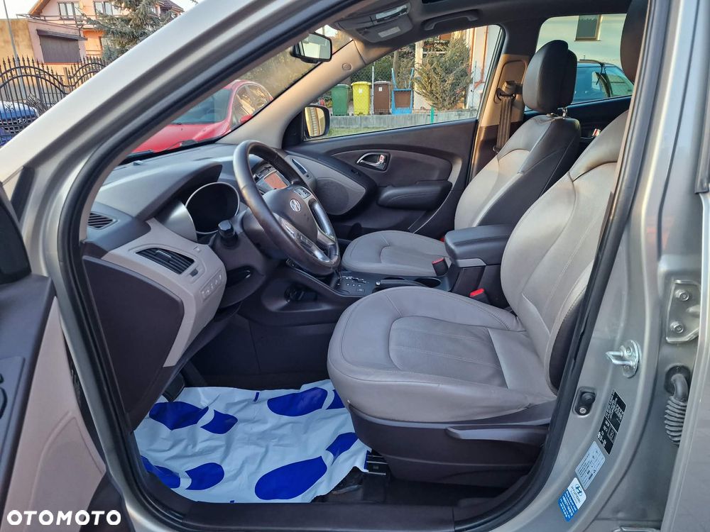 Hyundai ix35 2.0 CRDi 4WD Automatik Premium - 14