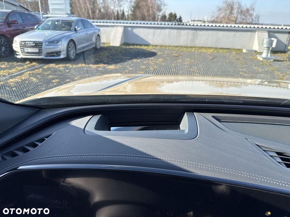 Audi Q5 Sportback - 16