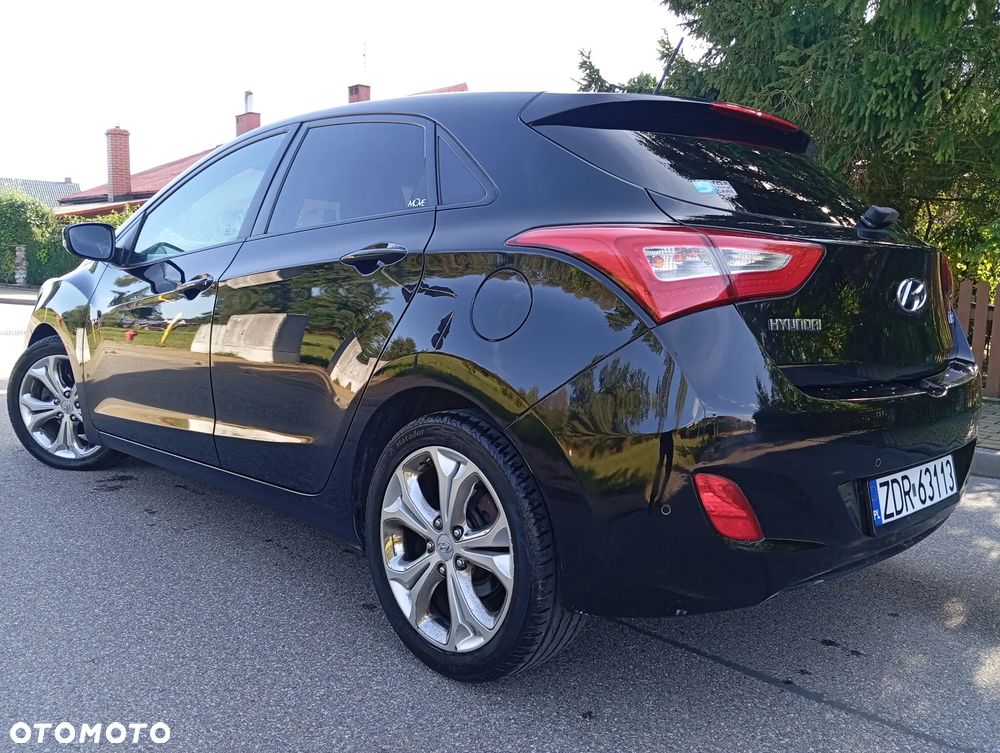 Hyundai i30 1.6 CRDi Fifa World Cup Edition - 2
