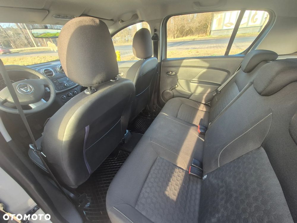 Dacia Sandero 1.2 16V Laureate - 9