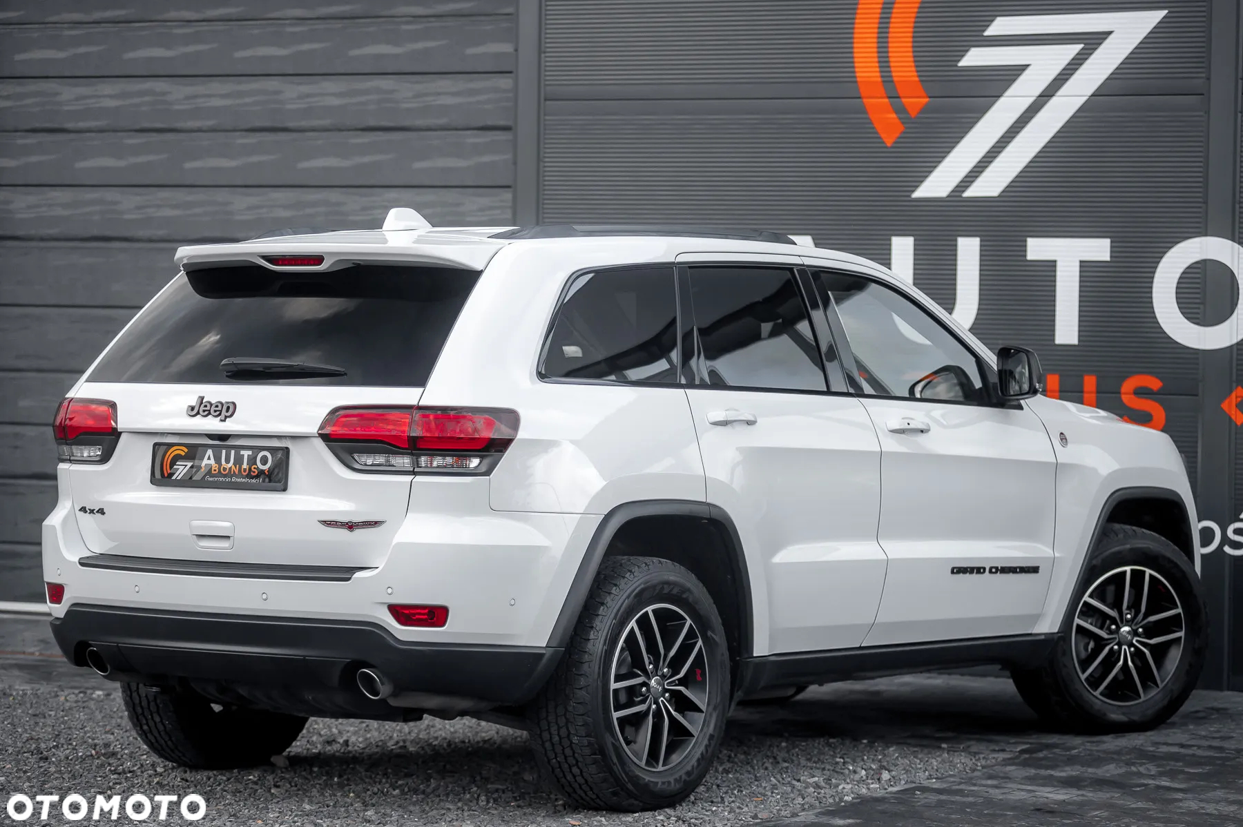 Jeep Grand Cherokee 3.0 CRD Trailhawk - 12