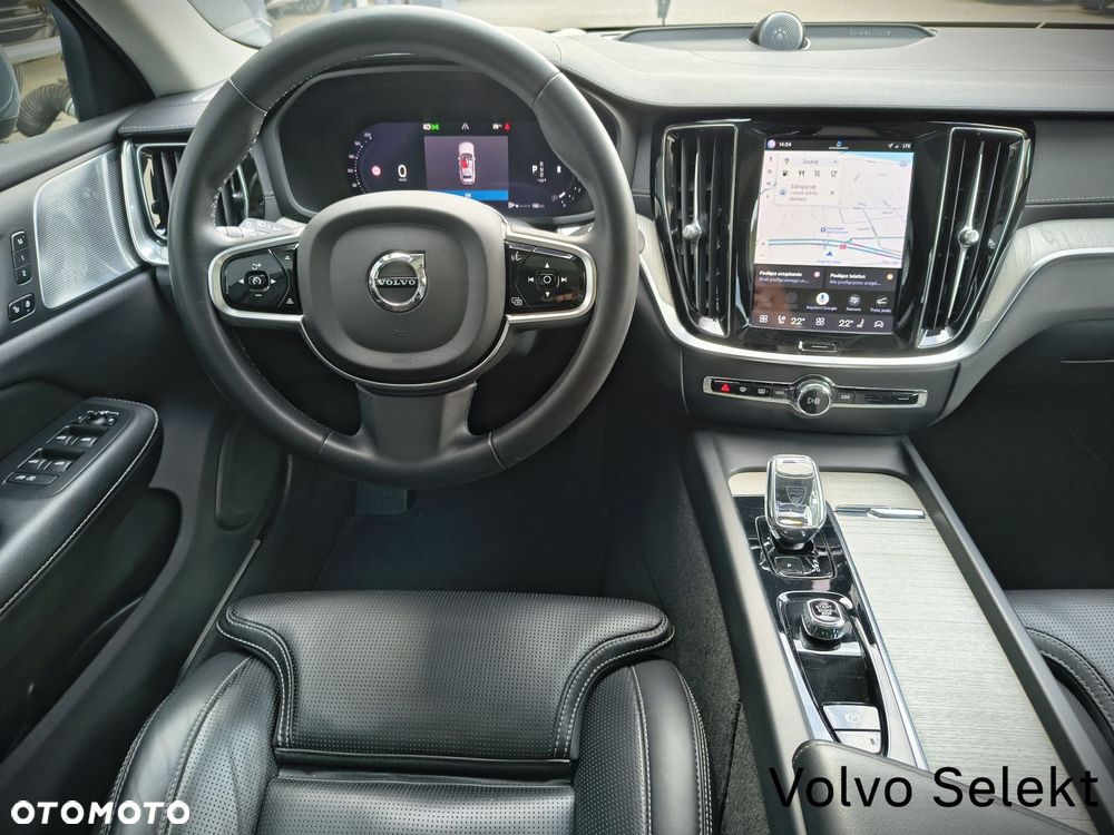 Volvo V60 Cross Country - 23