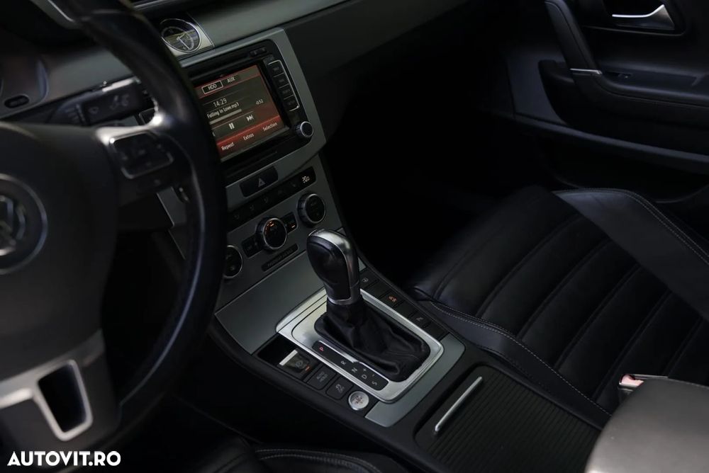 Volkswagen Passat CC 2.0 TDI BlueMotion Technology DSG Exclusive - 24