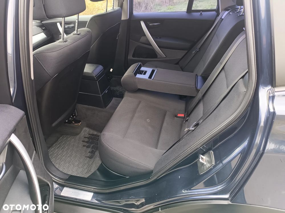 BMW X3 2.0d - 8