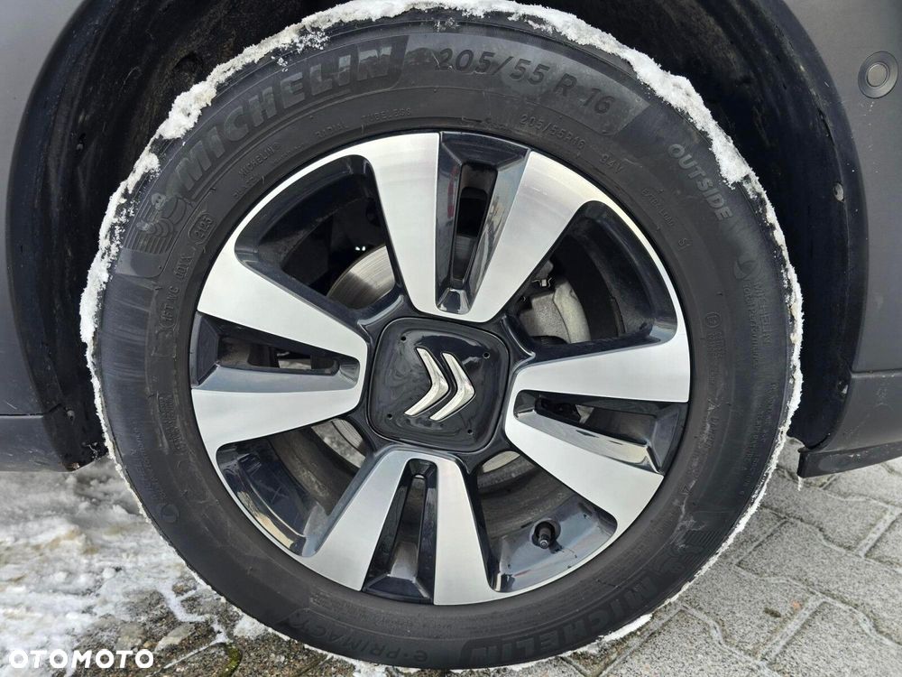 Citroën C3 1.2 PureTech Shine - 10