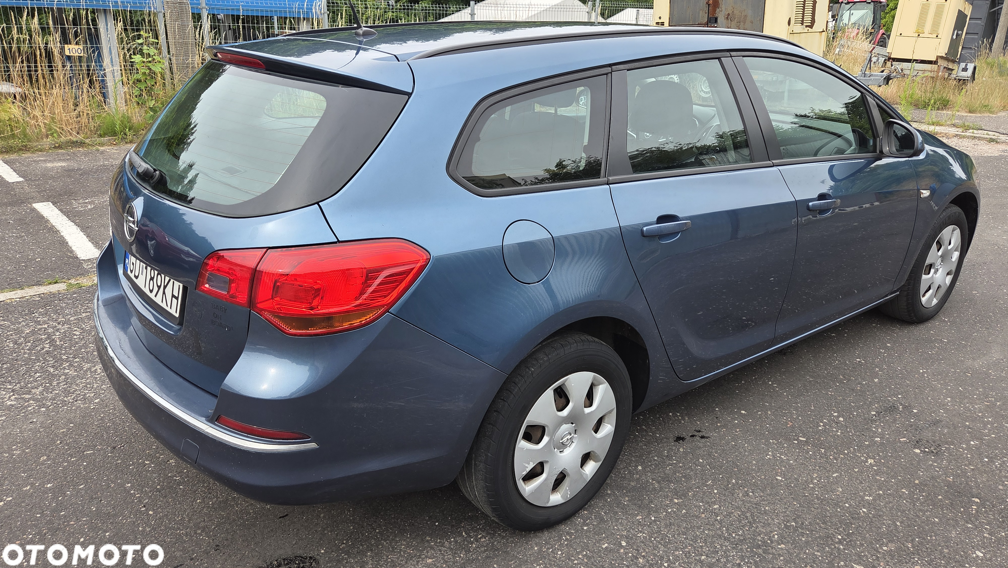Opel Astra IV 1.4 T Active - 3