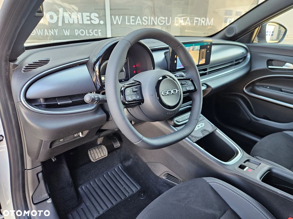 Fiat 600 1.2 Turbo Sport eDCT - 18