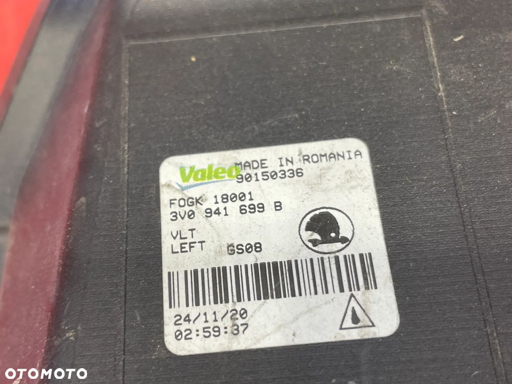 SKODA SUPERB III  HALOGEN LEWY 3V0941699 B - 6