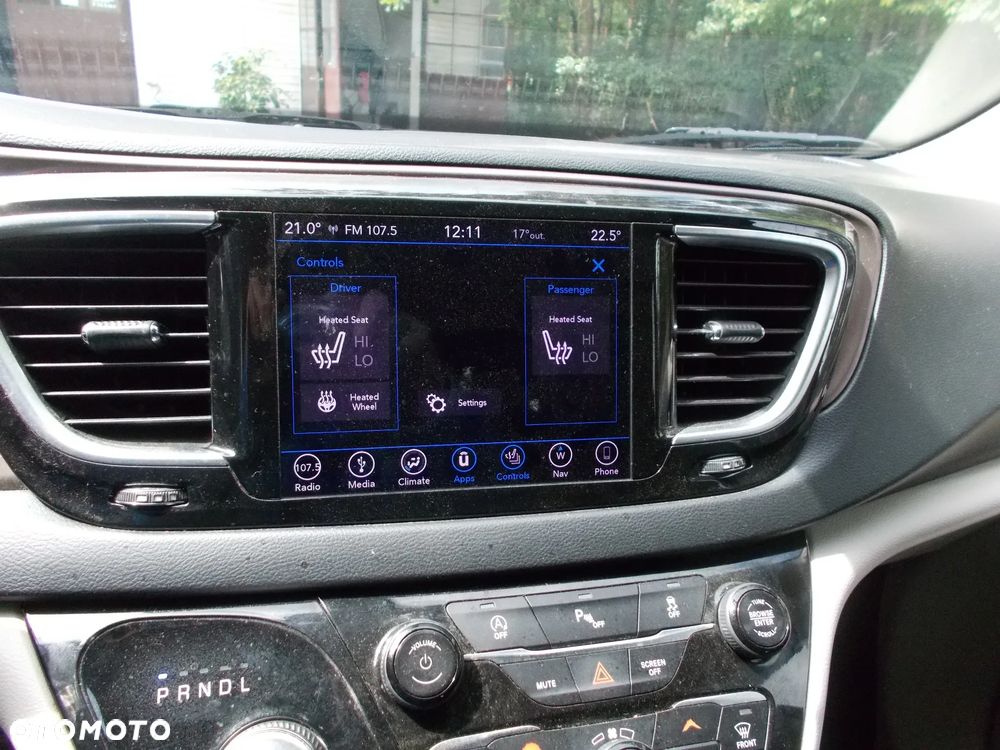 Chrysler Pacifica - 14