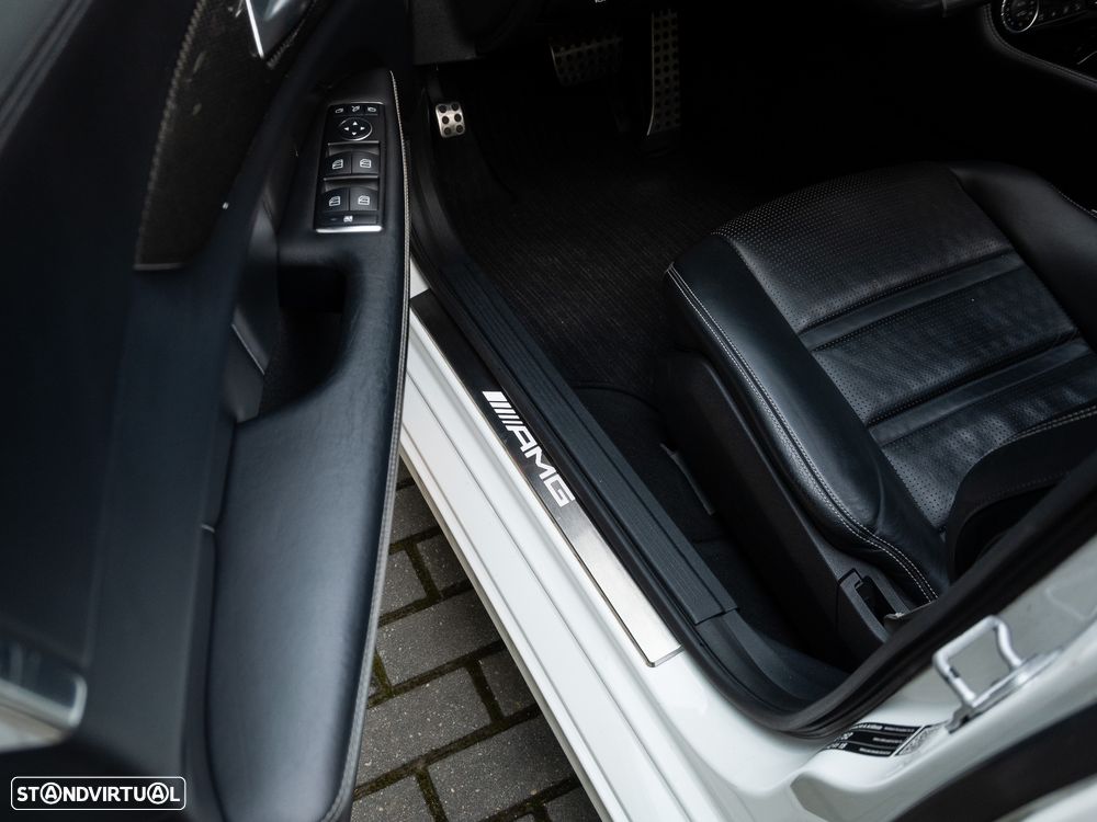 Mercedes-Benz CLS 63 AMG S Shooting Brake 4-Matic - 29