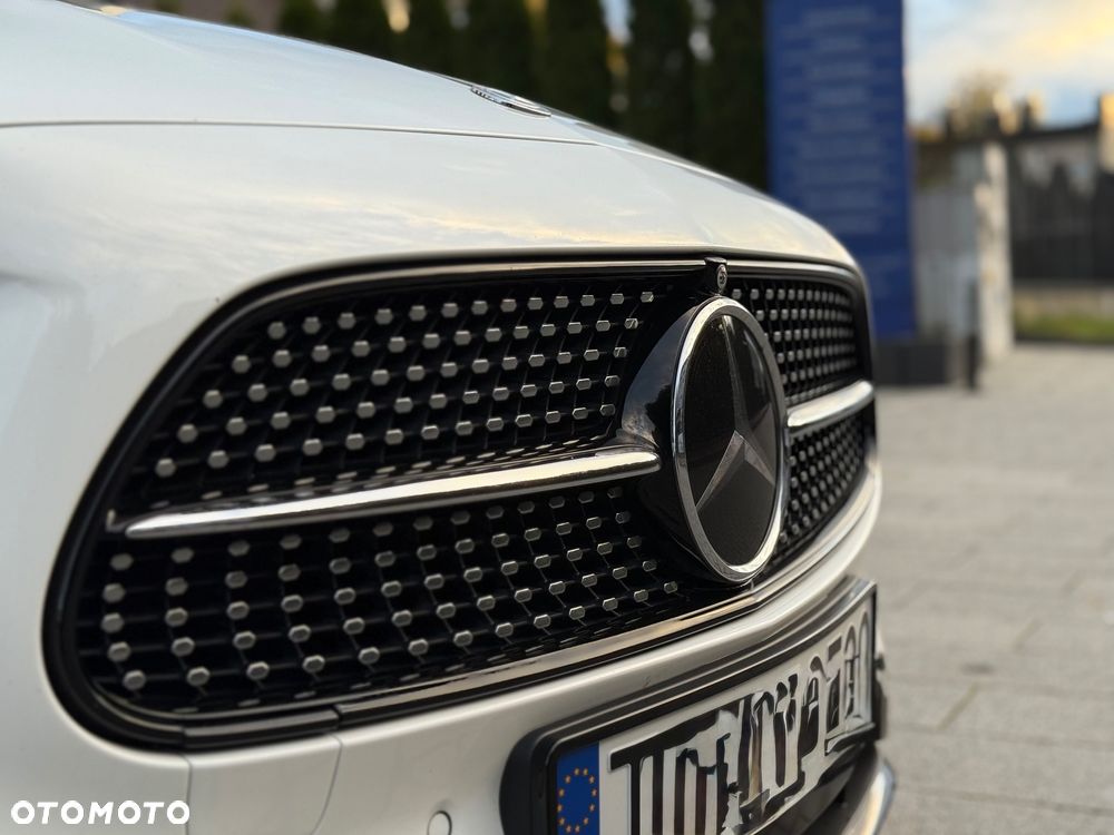 Mercedes-Benz Klasa E 300 de AMG - 15