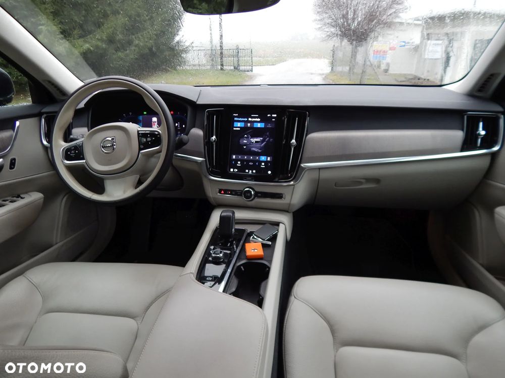 Volvo S90 D5 AWD Momentum - 10