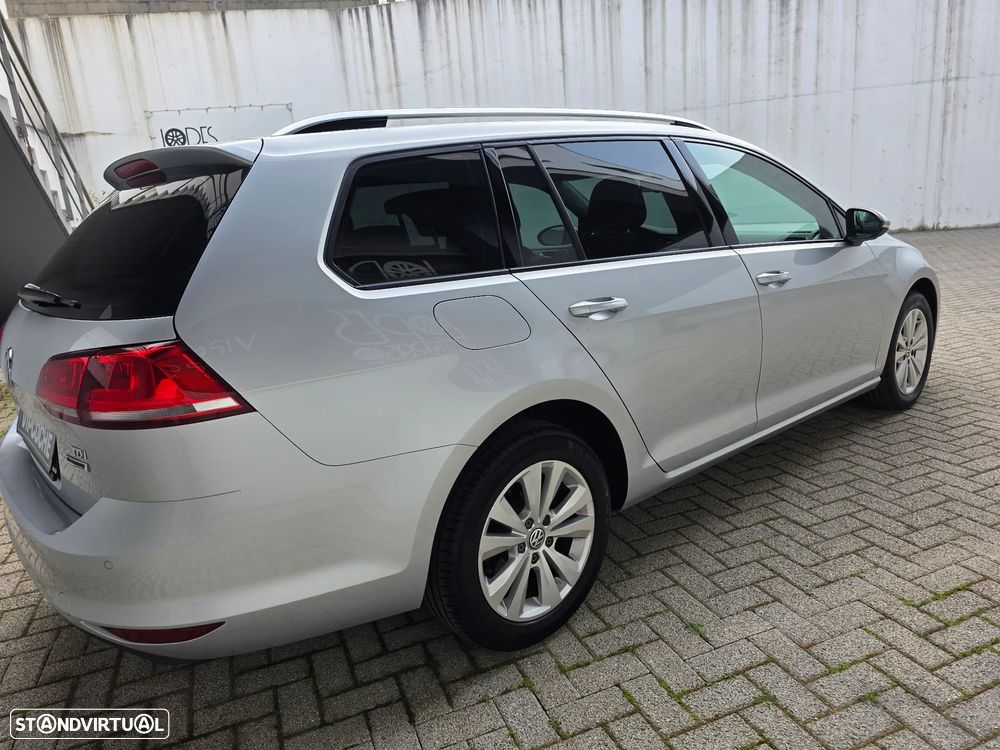 VW Golf Variant 1.6 TDi Highline - 32