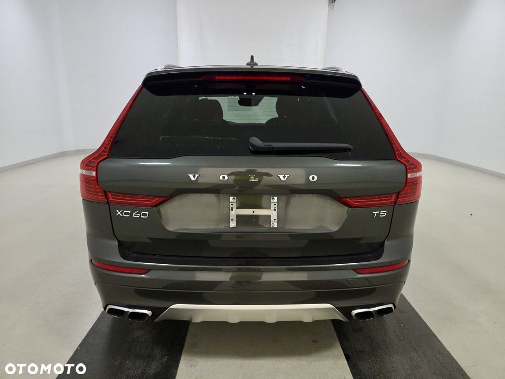 Volvo XC 60 T5 AWD Inscription - 7