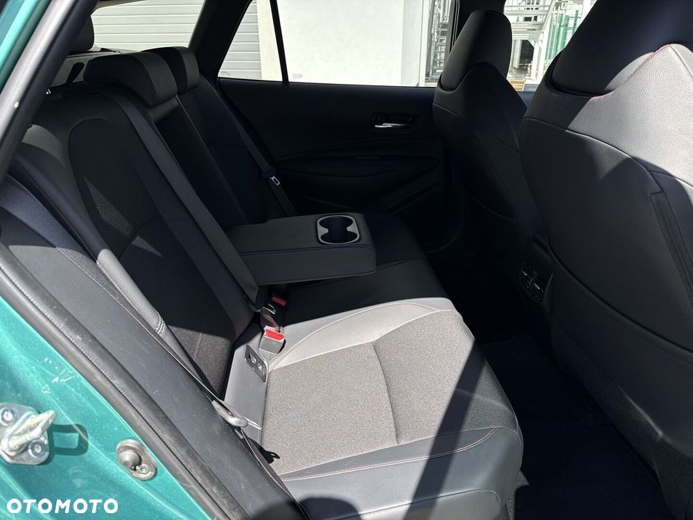 Toyota Corolla 2.0 Hybrid GR Sport - 8