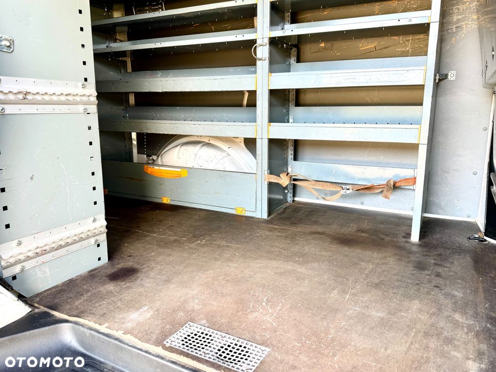 Volkswagen Transporter - 13