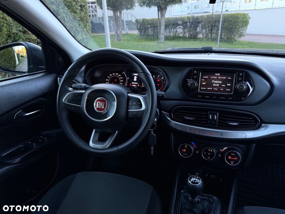 Fiat Tipo 1.4 16V More - 38