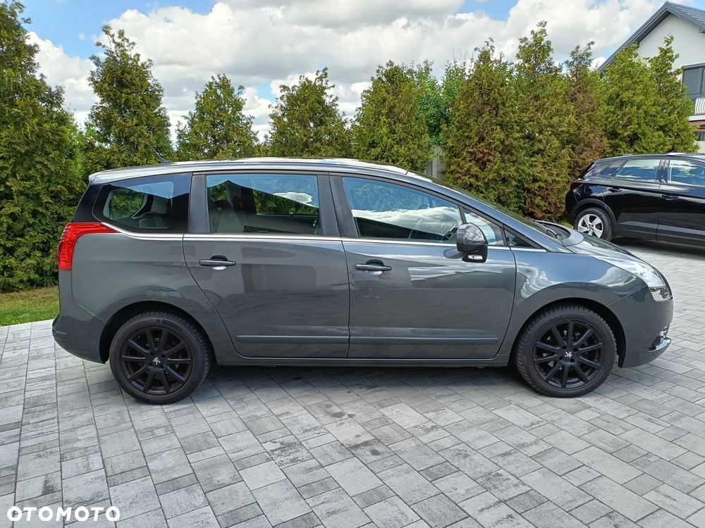 Peugeot 5008 - 15