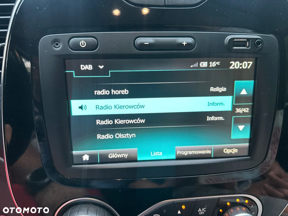 Renault Captur - 28