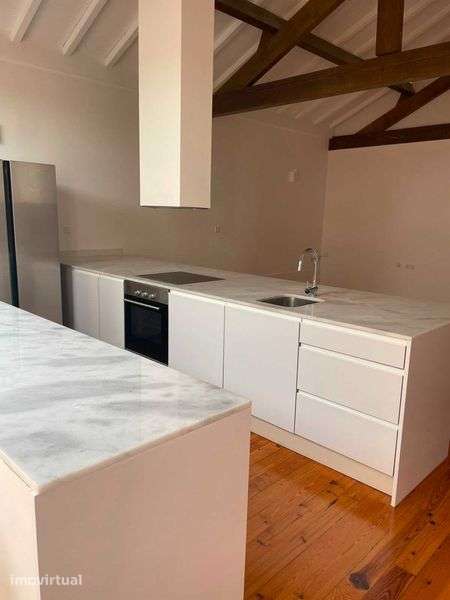 Arrendamento de apartamento T2 na Rua da Alegria, 162 - Grande imagem: 2/12