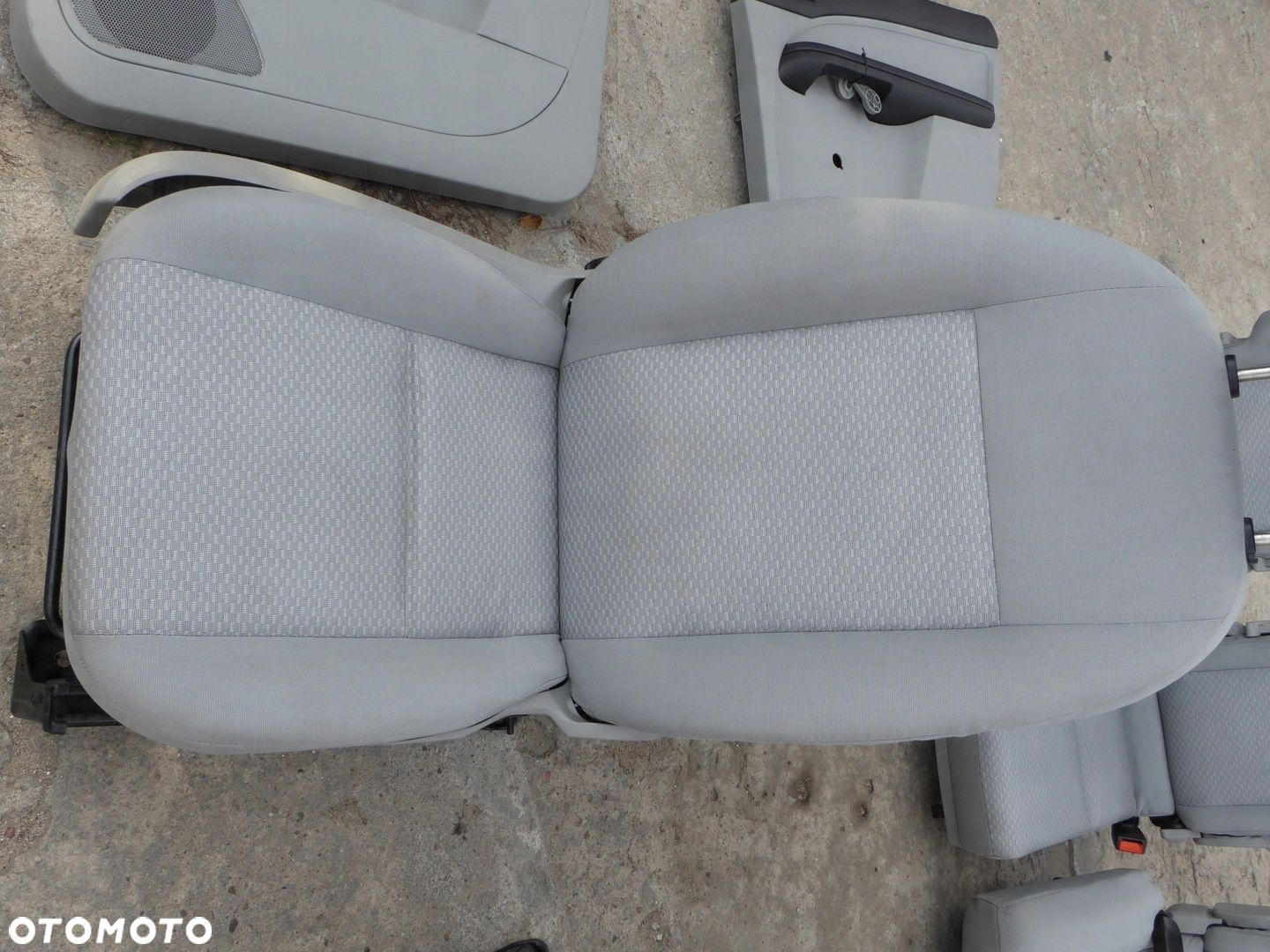 fotele tapicerka kanapa przód tył boczki lewy prawy FORD FOCUS C-MAX MK1 EU - 14