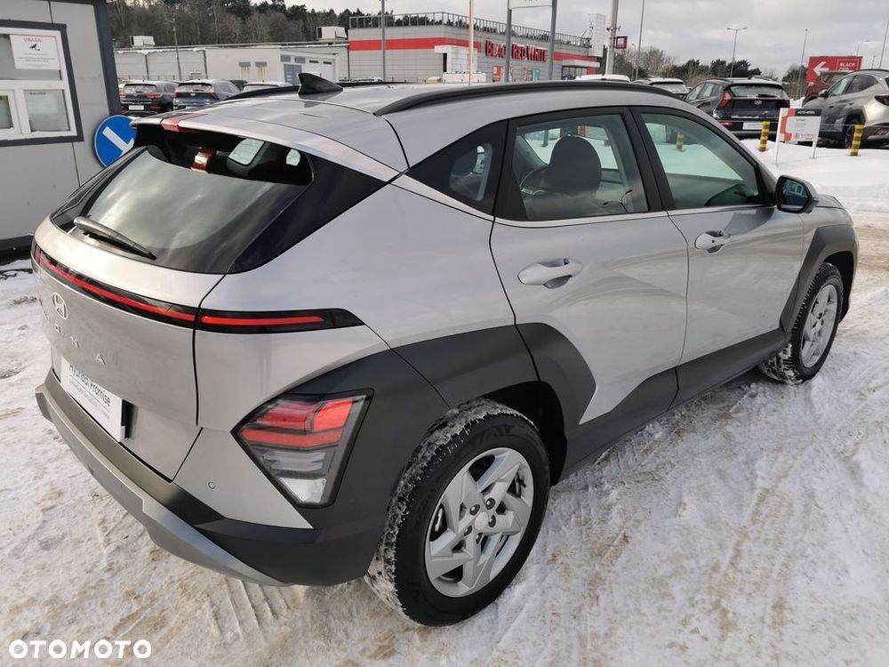 Hyundai Kona - 12