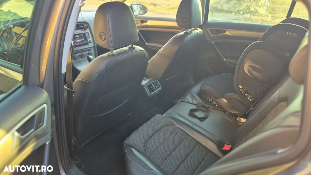 Volkswagen Golf 1.6 TDI DSG BMT Comfortline - 12
