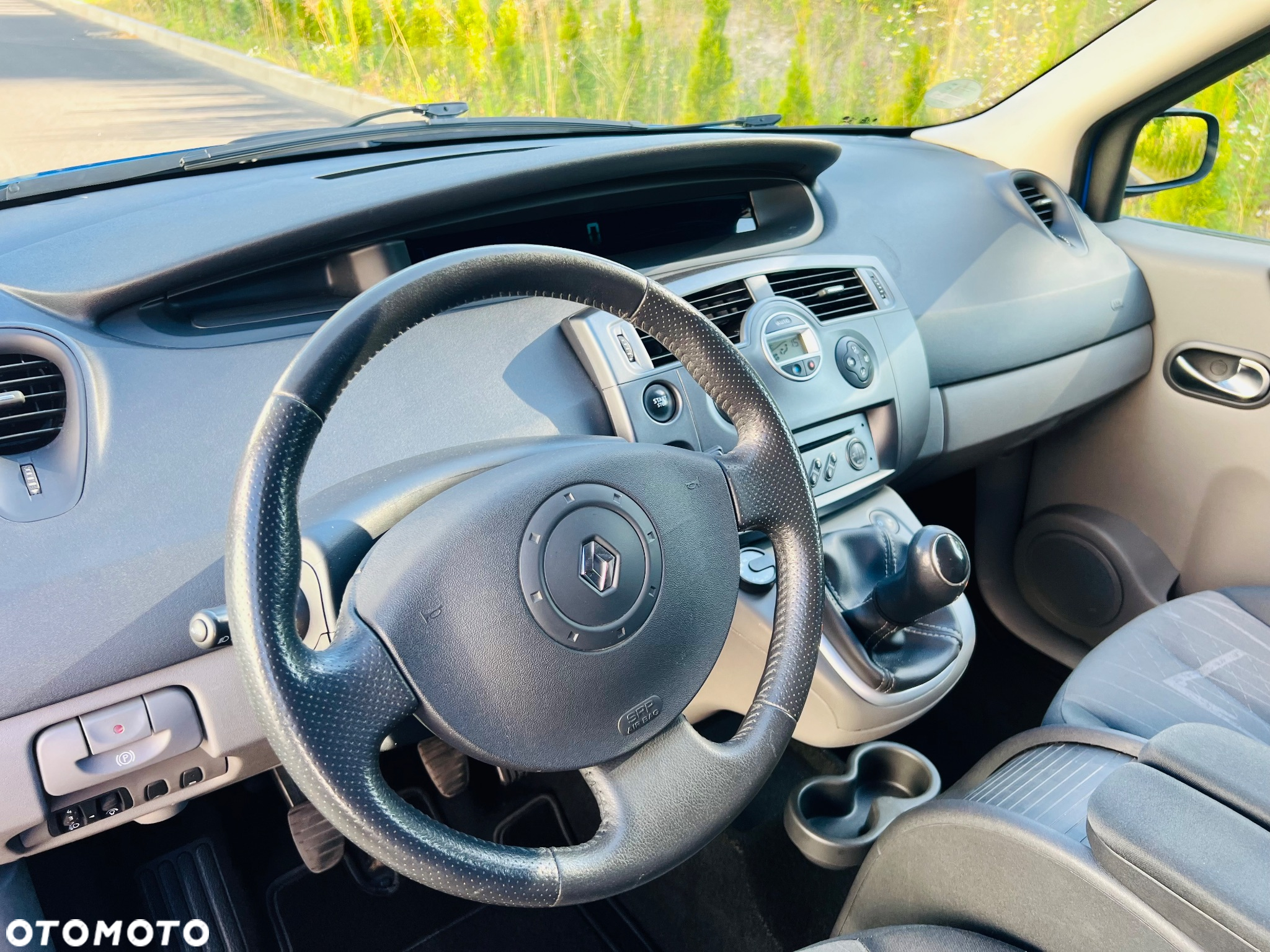 Renault Scenic 1.6 16V 110 Dynamique - 21
