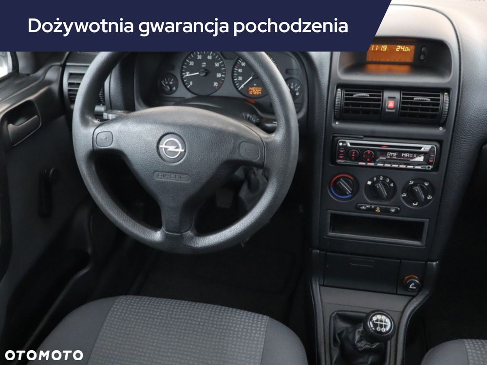 Opel Astra - 9
