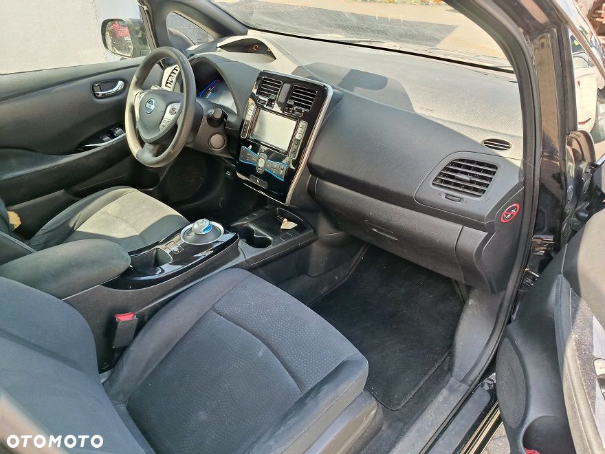 Nissan Leaf - 2