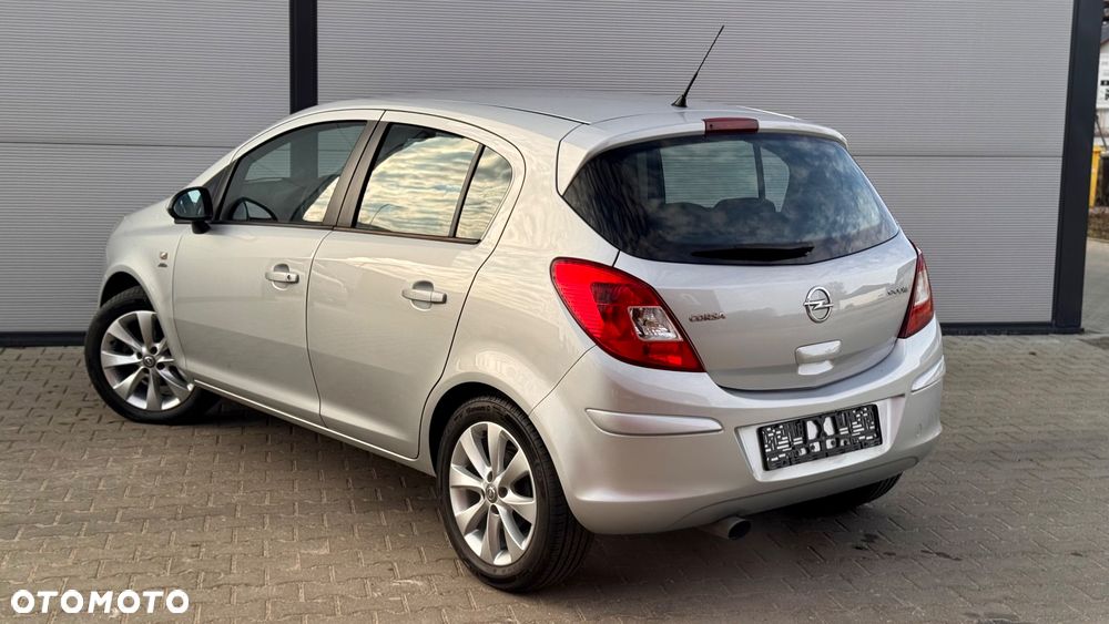 Opel Corsa 1.2 16V Energy - 20