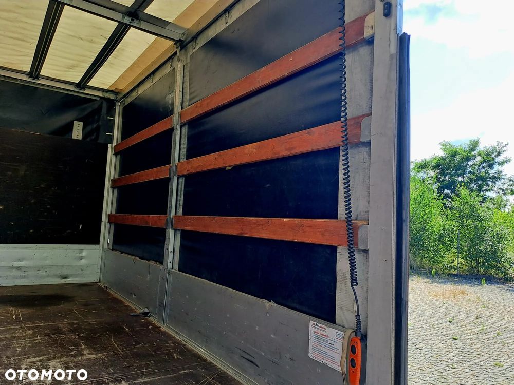 Iveco Daily | Plandeka + Winda 750kg | Gwarancja 12mc |  3.0l 180KM | Full Led |  Krajowy | 8 EP | Firanka | - 21