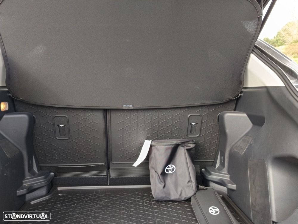 Toyota Yaris Cross 1.5 HDF Comfort Plus - 24