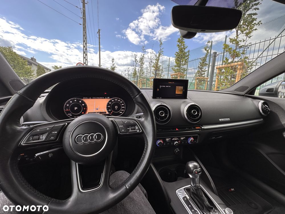 Audi A3 Limousine 2.0 TFSI quattro S tronic design - 2