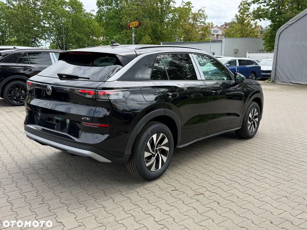 Volkswagen T-Roc - 4